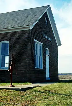 The Lincoln School Museum, north of Martinsville: Once a one-room schoolhouse, it is now a museum showcasing primary education of the late 19th century.