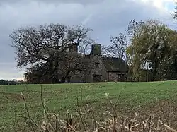 Llwyn-y-gaer House