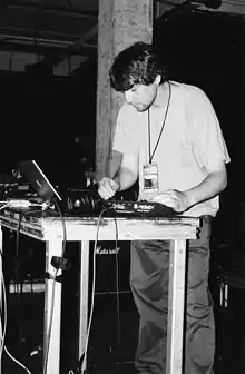 Loscil playing live at MUTEK 2004.