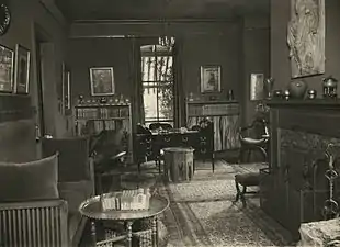 The Blue Room, 1904