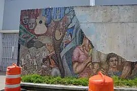 Mural "La Familia"