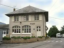 The town hall in Hannogne-Saint-Rémy