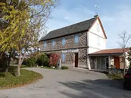 The town hall in Trévien