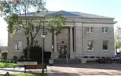 Manhattan Carnegie Library Building