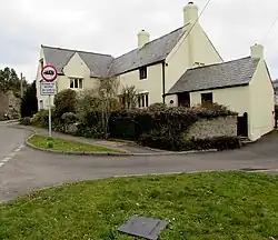 Manor Farmhouse and Manor Cottage