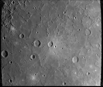 Mariner 10 image with Amru Al-Qays left of center