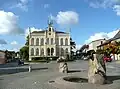 Der Marktplatz und das Rathaus von Marlow