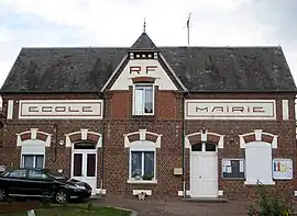 The town hall in Maucourt