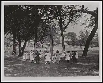 Maypole dance