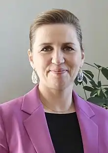 Mette Frederiksen Kööpenhaminassa 4.5.2022 (52049397038) (cropped).jpg