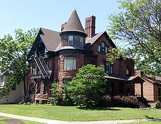 ΓΗΓ's Minnesota Chapter (Richardsonian Revival, elements of Queen Anne)