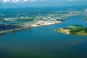 Image 16Aerial view of the port of Mobile (from Alabama)