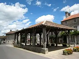 The marketplace in Mortemart