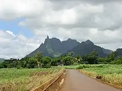 Mountains - panoramio - pyraniton