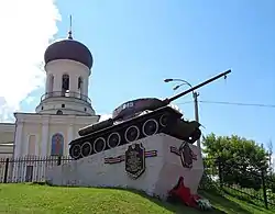 Naro-Fominsk St. Nicholas Cathedral and tank T-34-85