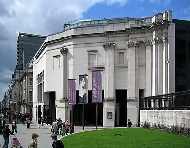 Sainsbury Wing at the National Gallery