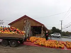 Neuville, Autun harvest