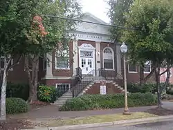 Newport News Public Library