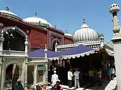 Nizamuddin Dargah and Jamaat Khan Masjid