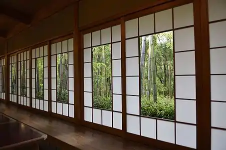 Another style of yukimi shoji, katagaku shoji: one central glass pane, surrounded by regular lightweight material.