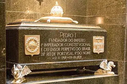 Pedro I's burial urn