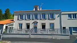 The town hall in Orbeil