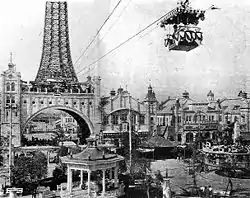 An aerial tramway connected the amusement park with the original Tsutenaku Tower. The park closed in 1923; the tower was dismantled in 1943.