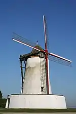 Molen genaamd Le Blanc Moulin