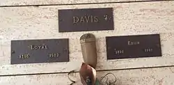 Crypt of Loyal Edward Davis (1896–1982) and his wife Edith Luckett Davis (1896–1987).