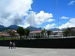 Ranrapalca (in the distance), Rima Rima, Churup (middle, left), Collapaco and Huamashraju as seen from Huaraz