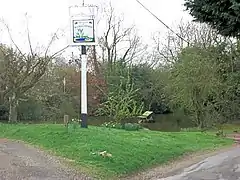 Russell's Water,Oxfordshire, EnglandDuck pond Truly drives into