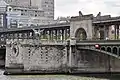 The central arch with the statue La France renaissante of Holger Wederkinch