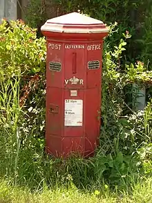 Holwell Post box