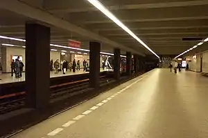 Metro platforms at Hlavní nádraží (main station)