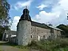 Knoppenburg:  two round towers, facades and roofs of the west wing and east wing, walls and roof of the residential building (except the two adjoining buildings on either side) and surroundings