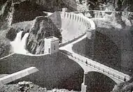 Aerial picture of Roosevelt Dam's upstream face, before it is covered by water.