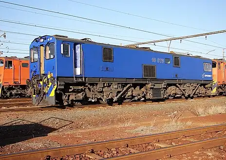 No. 10-075 in Spoornet blue livery with outline numbers, Sentrarand, Gauteng, 8 October 2009