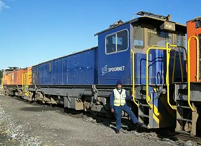 No. 38-041 in Spoornet blue with outline numbers at Leeuhof, Vereeniging, 10 May 2009