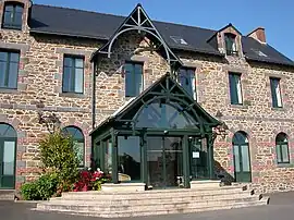 The town hall of Saint-Coulomb