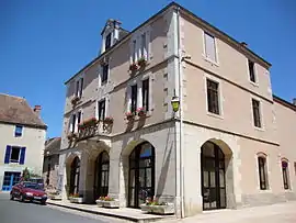 The town hall in Saint-Gengoux-le-National