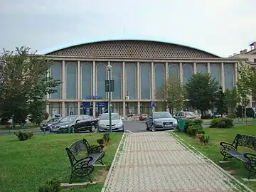 Sala Palatului by Horia Maicu, Tiberiu Ricci, Ignace Șerban and Romeo Ștefan Belea (1959-1960)