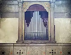 The organ above the porch