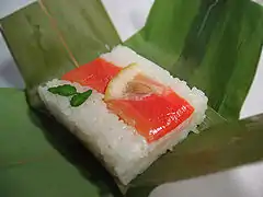 Sasa (笹寿司, bamboo leaf) sushi