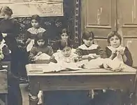 Embroidery lessons. 1911