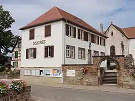 The town hall in Schwenheim