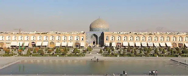 Front view - as seen from the balcony of the Ali Qapu palace