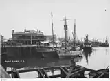 Ships docked at Port Adelaide in 1910.