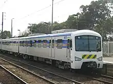 Frankston bound Siemens train at Mordialloc operated by Connex Melbourne