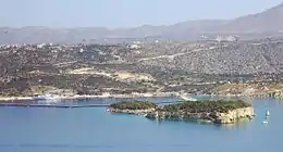 Image 51The islet of Leon, on the left, next to the larger islet of Souda, within Souda bay (from List of islands of Greece)