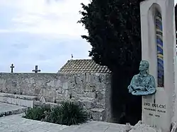 Bust of Ivo Dulčić in Brusje